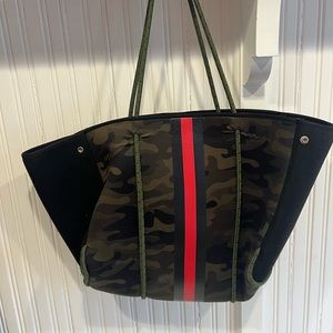 Haute Short green Camo tote with Gucci stripe Greyson Soho Neoprene Tote